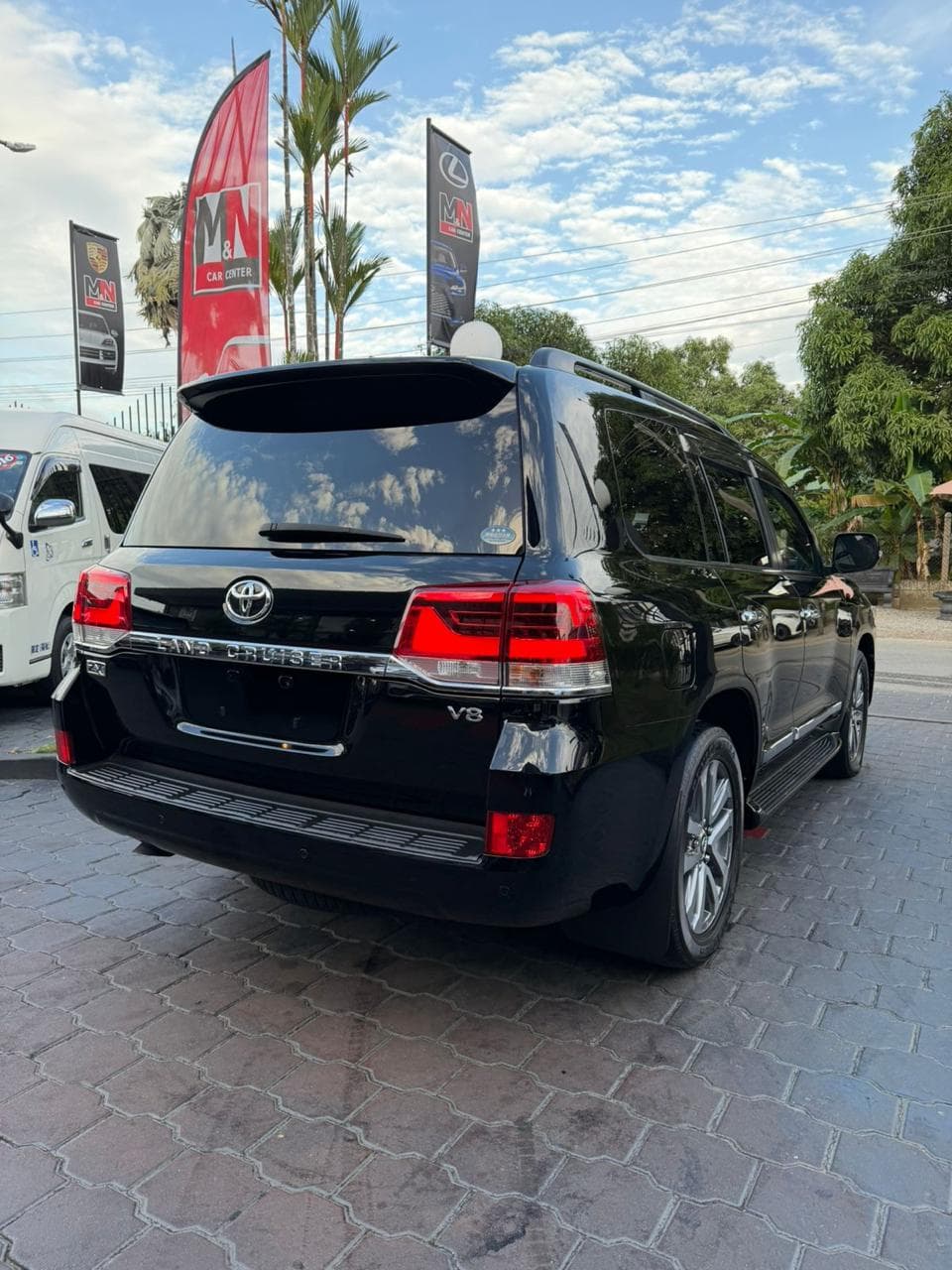 Toyota Land Cruiser ZX - thumbnail 9