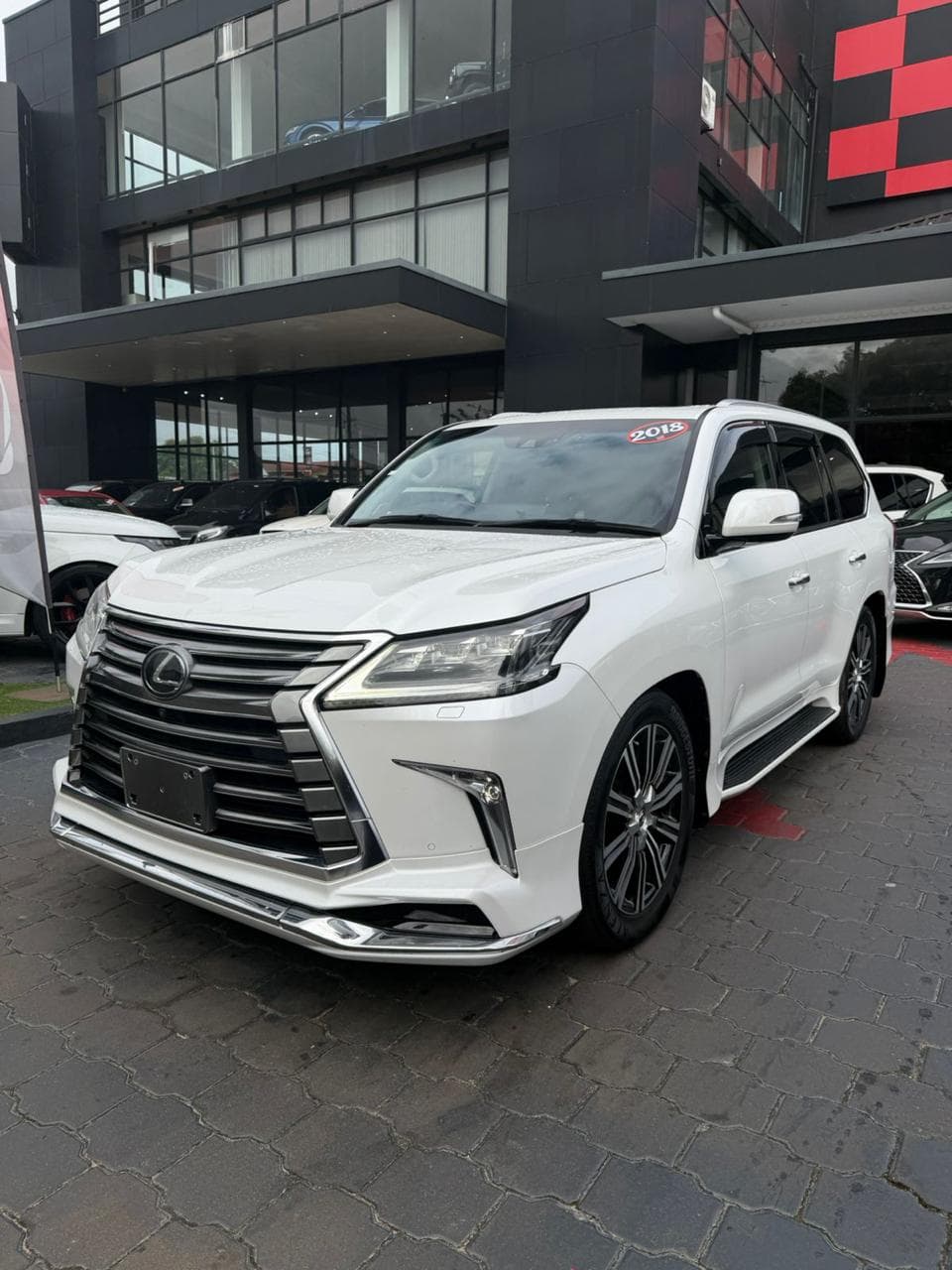 Lexus LX 570