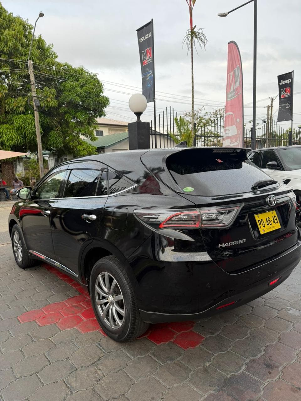 Toyota Harrier - thumbnail 2