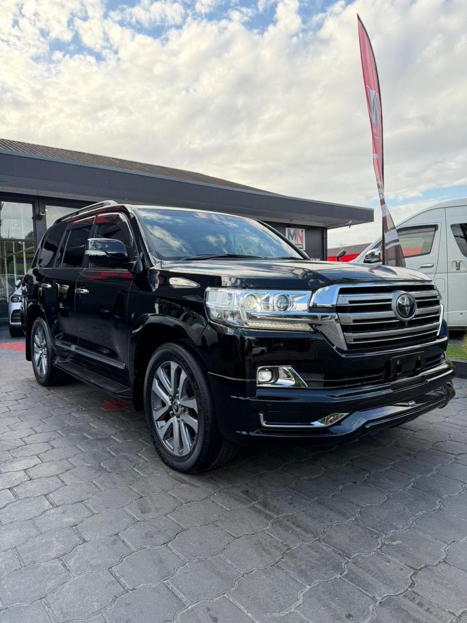 Toyota Land Cruiser ZX - thumbnail 4